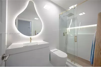 15785 NW 91st Ct, Miami Lakes, FL 33018 - Photo 10