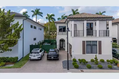 8115 NW 48th Ter, Doral, FL 33166 - Photo 1