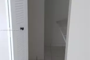 3901 SW 109th Ave, Miami, FL 33165 - Photo 10