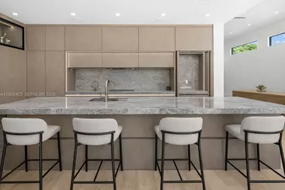 280 NW 47th St, Miami, FL 33127 - Photo 6