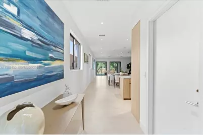 2925 SW 36th Ave, Miami, FL 33133 - Photo 2