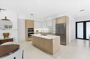 2925 SW 36th Ave, Miami, FL 33133 - Photo 8