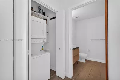 10 SW South River Dr #1615, Miami, FL 33130 - Photo 14