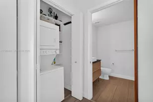 10 SW South River Dr, Miami, FL 33130 - Photo 14