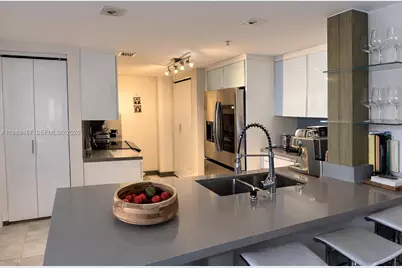 701 Brickell Key Dr #1611, Miami, FL 33131 - Photo 1