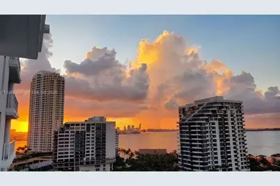701 Brickell Key Dr #1611, Miami, FL 33131 - Photo 2