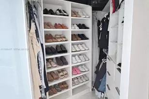 701 Brickell Key Dr, Miami, FL 33131 - Photo 14