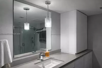 701 Brickell Key Dr #1611, Miami, FL 33131 - Photo 12