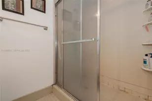 1172 NW 122nd Terrace, Pembroke Pines, FL 33026 - Photo 20