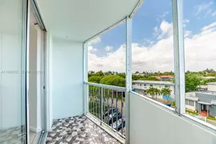 1990 Marseille Dr, Miami Beach, FL 33141 - Photo 18