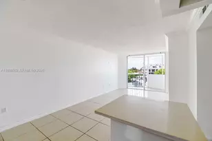 1990 Marseille Dr, Miami Beach, FL 33141 - Photo 12