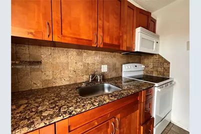 850 E Commercial Blvd #216B, Oakland Park, FL 33334 - Photo 6