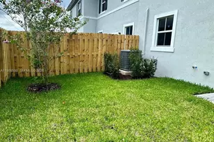 11965 NW 47th Manor, Coral Springs, FL 33076 - Photo 16