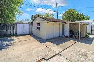 2900 NW 95th St, Miami, FL 33147 - Photo 48