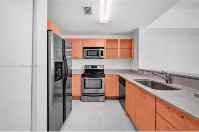 350 NE 24th St #509, Miami, FL 33137 - Photo 2