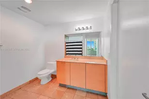 350 NE 24th St, Miami, FL 33137 - Photo 10