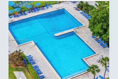 2500 Parkview Dr #2119, Hallandale Beach, FL 33009 - Photo 20