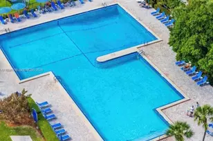 2500 Parkview Dr, Hallandale Beach, FL 33009 - Photo 20