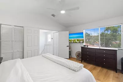 1120 Canella Ln, Hollywood, FL 33019 - Photo 20