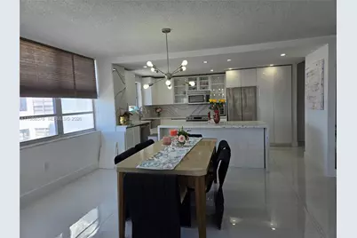 2750 NE 183rd St #2205 T, Aventura, FL 33160 - Photo 2