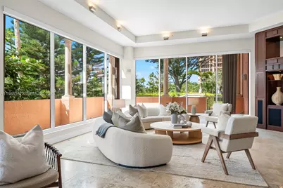 10 Edgewater Dr #Lanai South, Coral Gables, FL 33133 - Photo 1