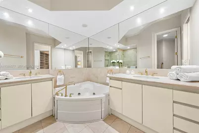 10 Edgewater Dr #Lanai South, Coral Gables, FL 33133 - Photo 42