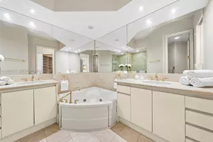 10 Edgewater Dr, Coral Gables, FL 33133 - Photo 42