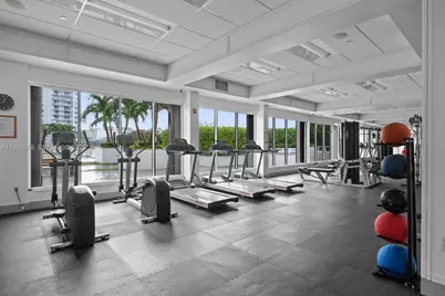 2801 NE 183rd St #1516W, Aventura, FL 33160 - Photo 40