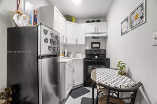 7695 NW 178th Terrace, Hialeah, FL 33015 - Photo 6