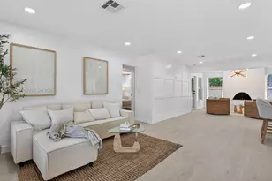 370 NW 48th Ct, Oakland Park, FL 33309 - Photo 4
