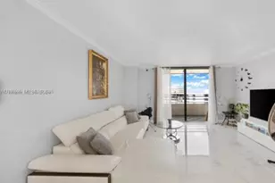 2500 Parkview Dr, Hallandale Beach, FL 33009 - Photo 4