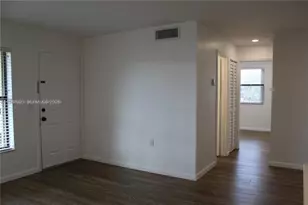 10016 NW 4th St, Pembroke Pines, FL 33024 - Photo 10