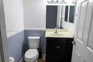 3213 SE 6th St, Homestead, FL 33033 - Photo 8