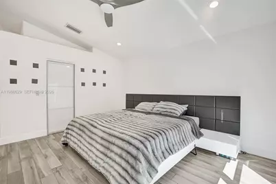 4928 SW 33rd Way, Hollywood, FL 33312 - Photo 32