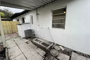 3102 SW 10th St, Miami, FL 33135 - Photo 14