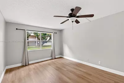 7000 Nova Dr #105E, Davie, FL 33317 - Photo 16