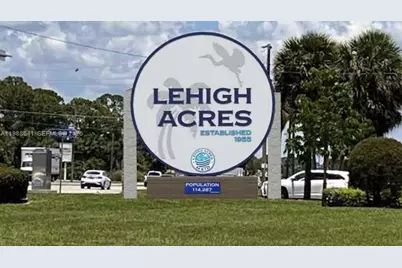 733 Kari Circle, Lehigh Acres, FL 33974 - Photo 4