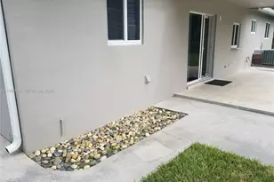 1016 NE 5th St, Hallandale Beach, FL 33009 - Photo 12