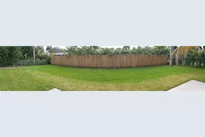 1016 NE 5th St #0, Hallandale Beach, FL 33009 - Photo 10