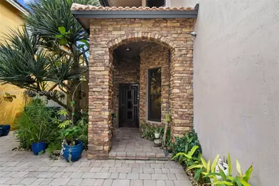 14888 SW 140th St, Miami, FL 33196 - Photo 2