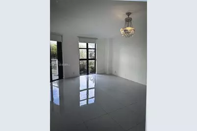 4000 Towerside Ter #609, Miami, FL 33138 - Photo 2