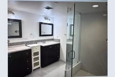 4000 Towerside Ter #609, Miami, FL 33138 - Photo 4