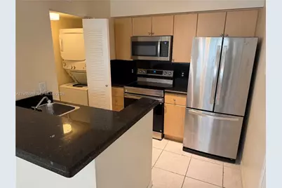 550 S Park Rd #24-8, Hollywood, FL 33021 - Photo 2