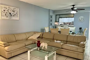 1910 W 56th St, Hialeah, FL 33012 - Photo 4
