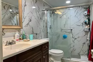 1910 W 56th St, Hialeah, FL 33012 - Photo 14