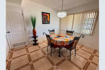 9971 SW 41st Ter, Miami, FL 33165 - Photo 6