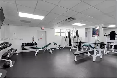 600 E Parkview Dr #316, Hallandale Beach, FL 33009 - Photo 14