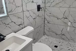 636 NW 14th Terrace, Fort Lauderdale, FL 33311 - Photo 4