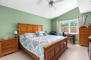 1199 SW 109th Ln, Davie, FL 33324 - Photo 26