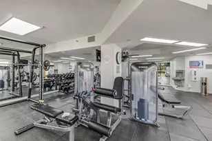 20185 E Country Club Dr, Aventura, FL 33180 - Photo 22